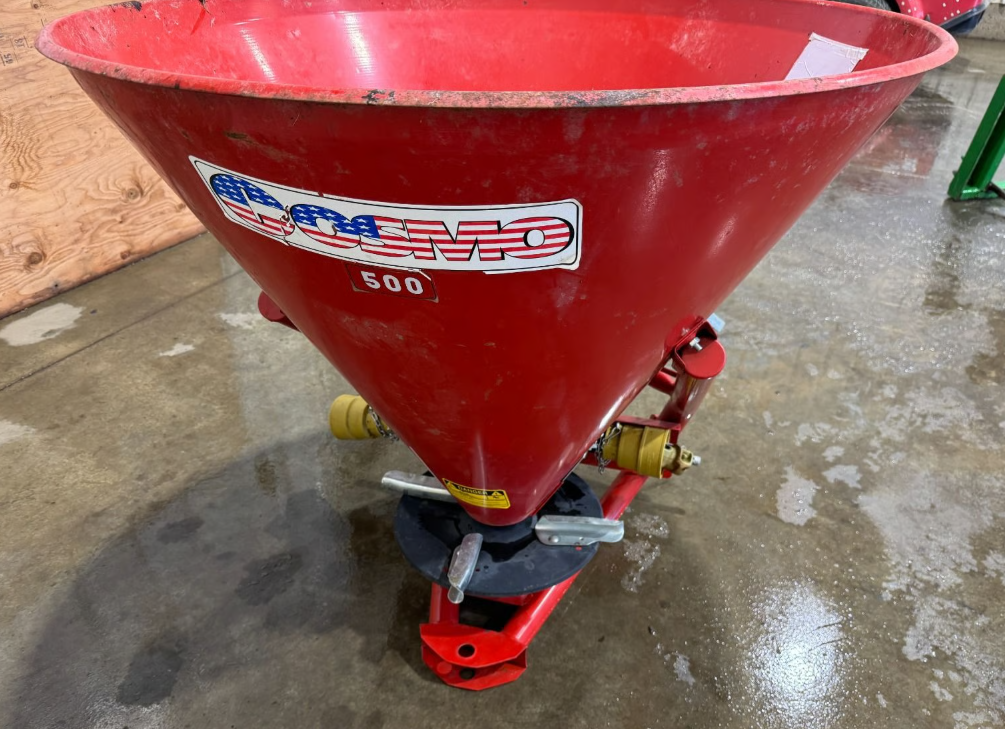 Cosmo 500 esparcidor de giro 3 puntos