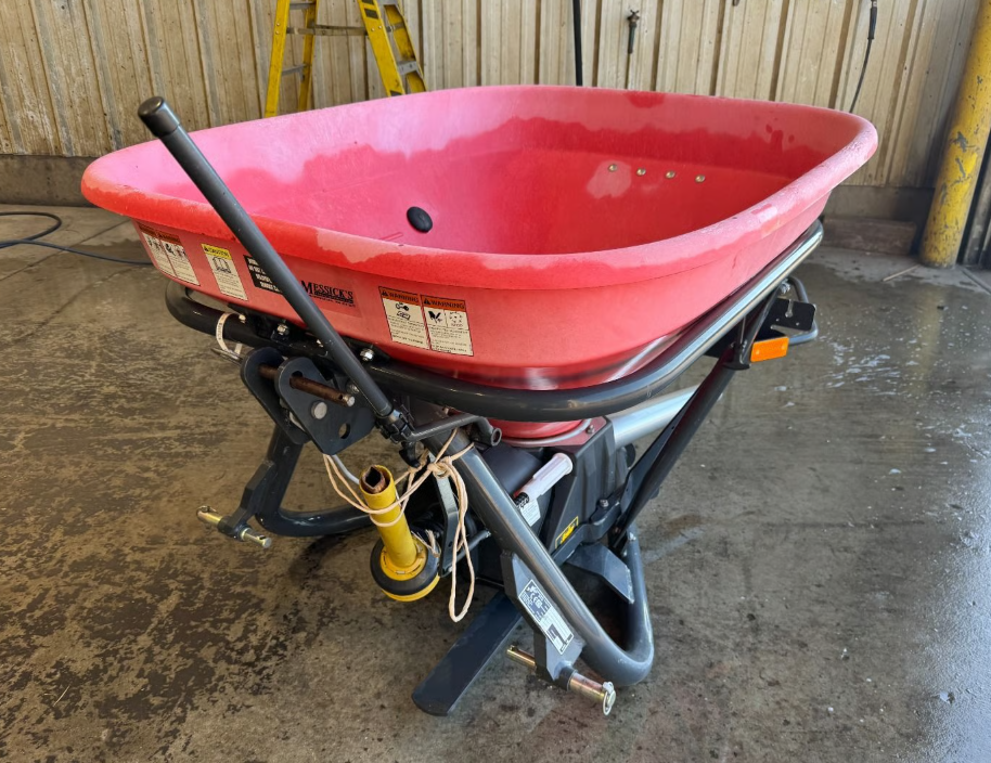 Kubota VS400VITI esparcidor pendular - Imagen 3